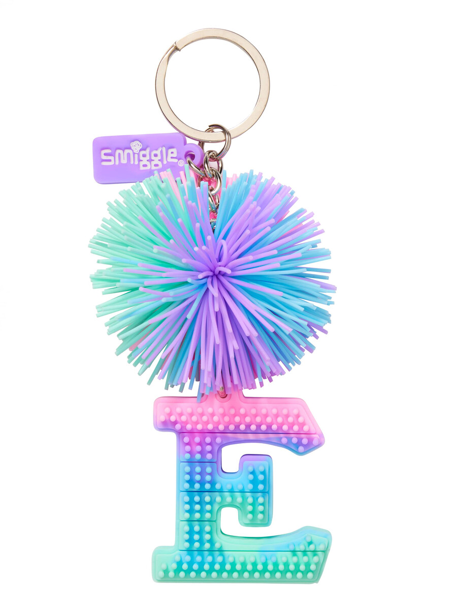 porte-clés alphabet parfumé avec pompon pastel