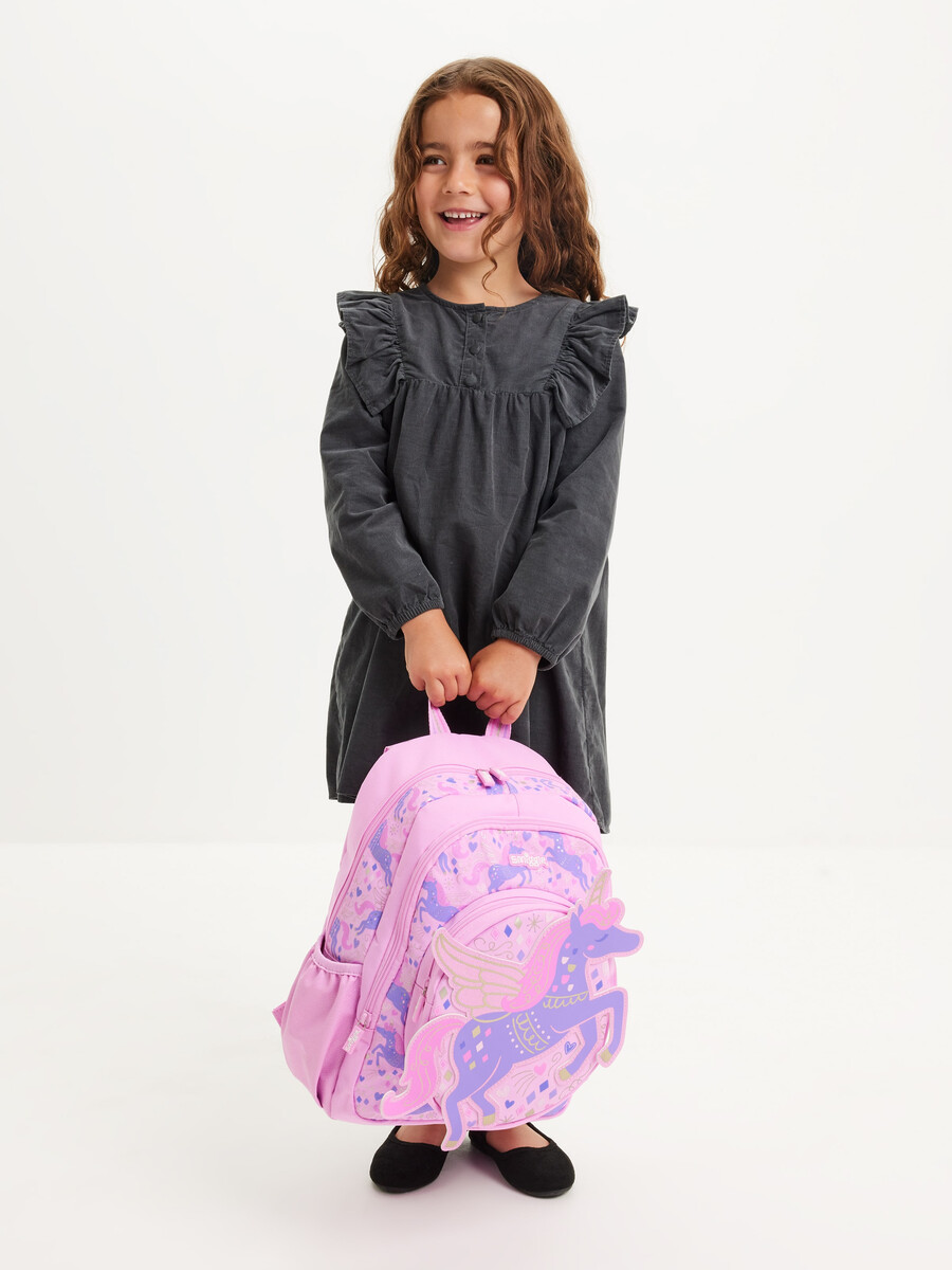 sac à dos pour enfant avec personnage aventurier