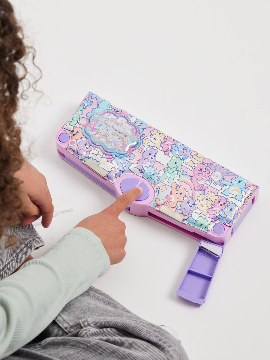 trousse à crayons care bears à ouverture facile