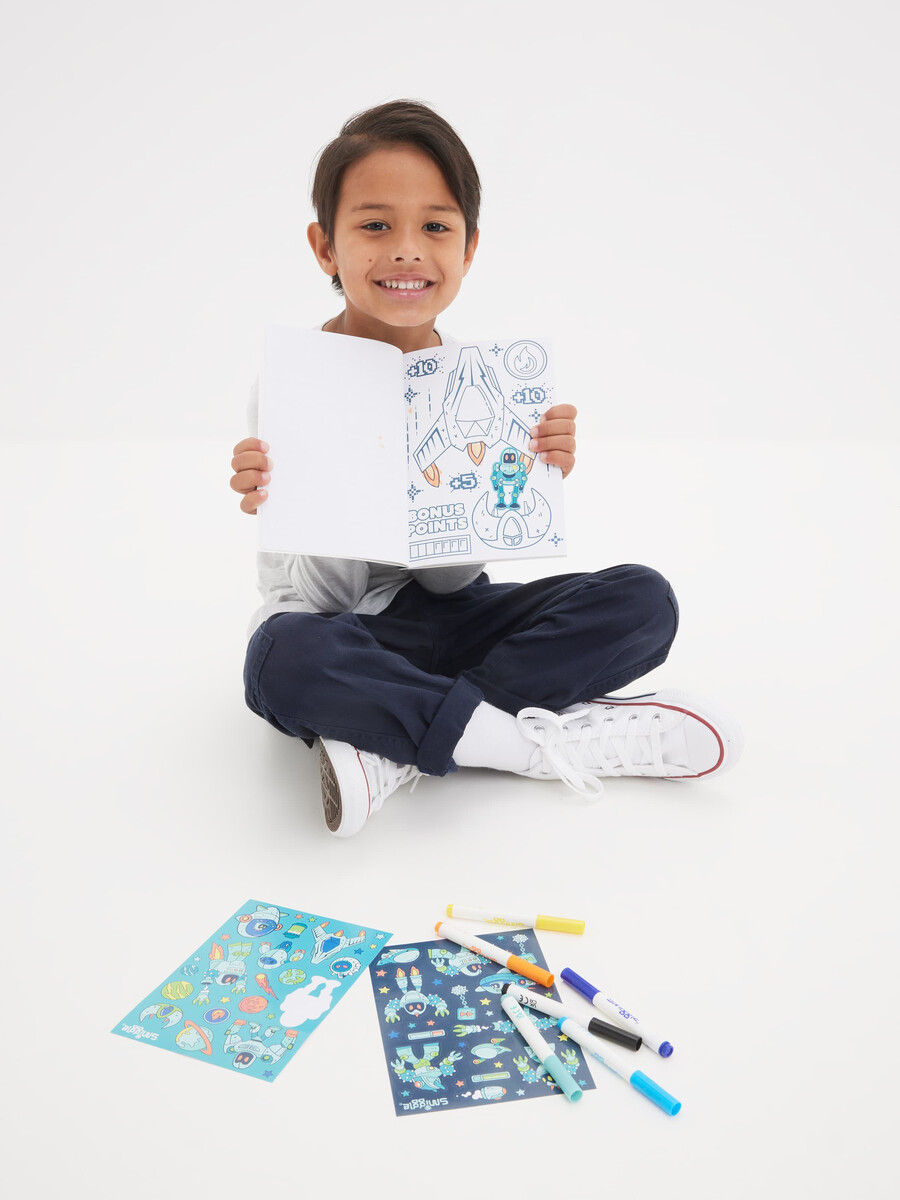 contes joyeux - coloriage sans dégâts