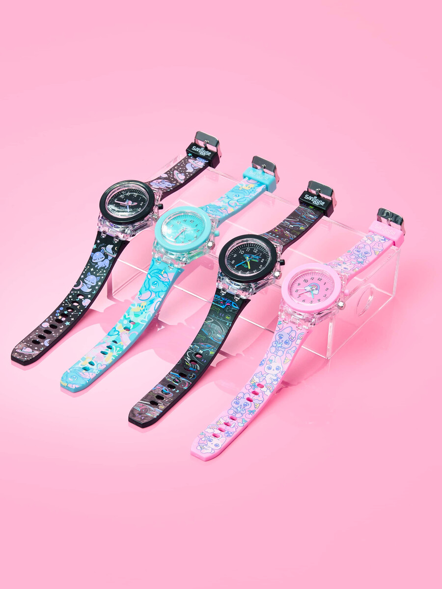 montre bright eyes qui sillumine